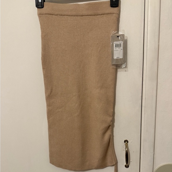 Guess Tan Ribbed Midi Skirt - Picture 1 of 7